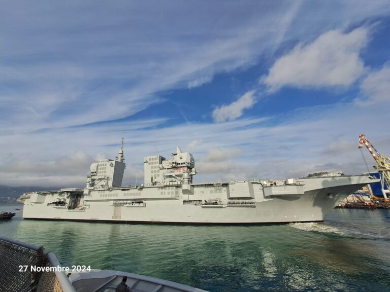 Comm 6260 LHD Portaerei